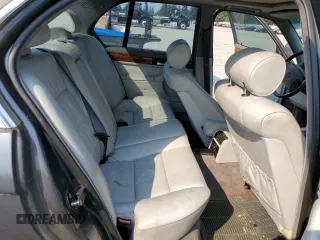 1994 BMW 7 Series z VIN WBAGD4329RDE68127, wystawiony jako Copart lot #70697044 z przebiegiem 179 943 mil mil oraz Czysty tytuł • Clean title. Historia ofert i sprzedaży dostępna na DreamBid. Obrazek 10.