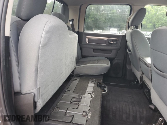 2019 Ram 1500 Big Horn z VIN 1C6RR7TTXKS695906, wystawiony jako Copart lot #56542795 z przebiegiem 161 644 mil mil oraz Szkoda całkowita • Salvage title. Historia ofert i sprzedaży dostępna na DreamBid. Obrazek 10.