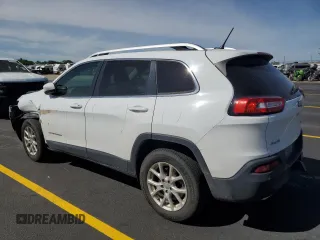 2017 Jeep Cherokee Latitude z VIN 1C4PJMCS1HW524864, wystawiony jako Copart lot #58500325 z przebiegiem 174 145 mil mil oraz Szkoda całkowita • Salvage title. Historia ofert i sprzedaży dostępna na DreamBid. Obrazek 2.