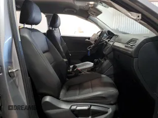 2020 Volkswagen Tiguan SE z VIN 3VV3B7AX2LM075653, wystawiony jako Copart lot #54601595 z przebiegiem 132 879 mil mil oraz Szkody całkowita. Historia ofert i sprzedaży dostępna na DreamBid. Obrazek 7.