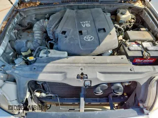 2004 Toyota 4Runner SR5 с VIN JTEZU14R848021577, выставлен на аукционе Copart как лот 59223625 с пробегом 316 977 миль миль и Списание • Salvage title. История ставок и продаж доступна на DreamBid. Изображение 12.