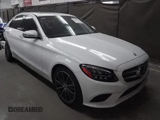 2019 Mercedes-Benz C 300 z VIN 55SWF8DB2KU304288, wystawiony jako IAAI lot #42021105 z przebiegiem 30 189 mil mil oraz . Historia ofert i sprzedaży dostępna na DreamBid. Obrazek 1.