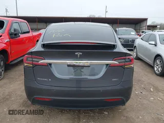 2019 Tesla Model X 75D with VIN 5YJXCDE24KF152150, listed as a IAAI auction lot 42015311 with 1 mi miles. Bid and sale history available at carsss.com. Image 16.