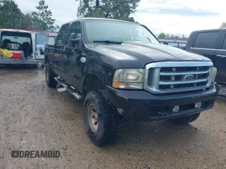 2000 Ford Super Duty F-250 XL with VIN 1FTNW21S9YEC46530, listed as a IAAI auction lot 41843724 with 147,783 mi miles. Bid and sale history available at carsss.com. Image 1.