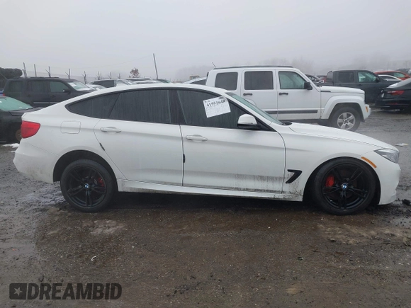 2017 BMW 3 Series z VIN WBA8Y3C32HG451028, wystawiony jako IAAI lot #41552648 z przebiegiem Nie podano mil oraz . Historia ofert i sprzedaży dostępna na DreamBid. Obrazek 13.