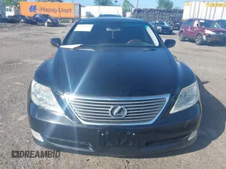 2009 Lexus LS 460 с VIN JTHCL46F895001922, выставлен на аукционе IAAI как лот 42273978 с пробегом Не указан миль и . История ставок и продаж доступна на DreamBid. Изображение 12.