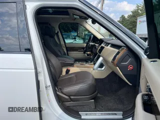 2018 Land Rover Range Rover z VIN SALGS5RE9JA394381, wystawiony jako Copart lot #60938815 z przebiegiem 104 207 mil mil oraz Czysty tytuł • Clean title. Historia ofert i sprzedaży dostępna na DreamBid. Obrazek 5.