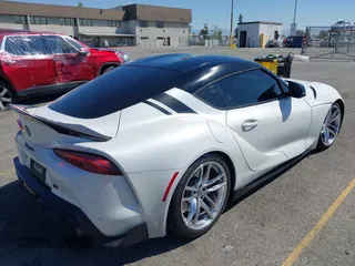 2020 Toyota GR Supra 3.0 with VIN WZ1DB4C09LW031264, listed as a IAAI auction lot 42021484 with 27,343 mi miles. Bid and sale history available at carsss.com. Image 4.