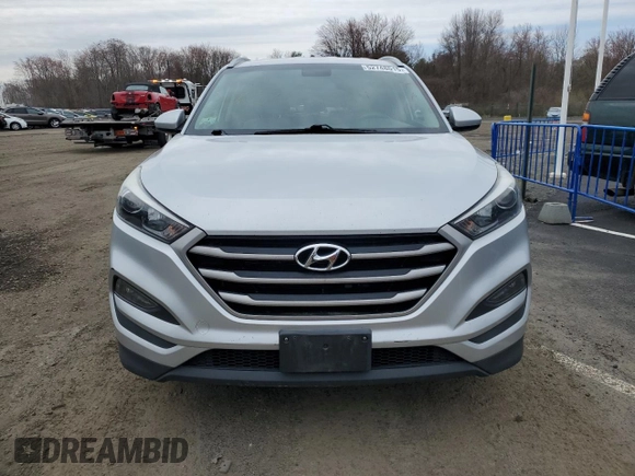 2018 Hyundai Tucson SEL with VIN KM8J33A48JU669539, listed as a Copart auction lot 52748615 with 116,596 mi miles and Clean Title. Bid and sale history available at carsss.com. Image 5.