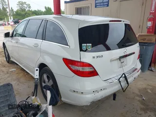 2011 Mercedes-Benz R 350 с VIN 4JGCB6FEXBA113685, выставлен на аукционе IAAI как лот 42437813 с пробегом 90 653 миль миль и . История ставок и продаж доступна на DreamBid. Изображение 3.