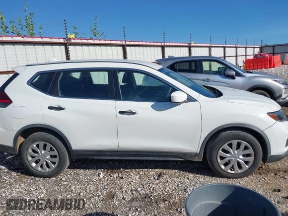 2017 Nissan Rogue SV z VIN KNMAT2MTXHP609952, wystawiony jako IAAI lot #42149361 z przebiegiem 105 911 mil mil oraz . Historia ofert i sprzedaży dostępna na DreamBid. Obrazek 13.