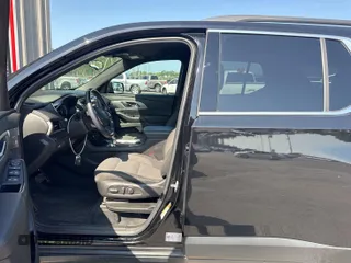 2022 Chevrolet Traverse LT Cloth with VIN 1GNERGKW3NJ157293, listed as a IAAI auction lot 42580763 with 102,743 mi miles and . Bid and sale history available at DreamBid. Image 10.