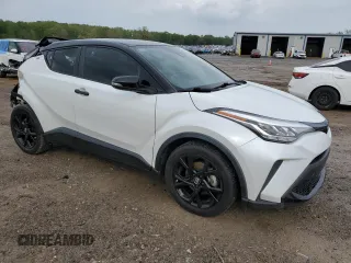 2022 Toyota C-HR XLE z VIN JTNKHMBX8N1130642, wystawiony jako Copart lot #52050795 z przebiegiem 56 789 mil mil oraz Szkody całkowita. Historia ofert i sprzedaży dostępna na DreamBid. Obrazek 4.