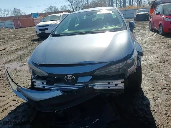 2022 Toyota Corolla LE with VIN 5YFEPMAE1NP317723, listed as a Copart auction lot 46963075 with 41,752 mi miles and Salvage Title. Bid and sale history available at carsss.com. Image 11.