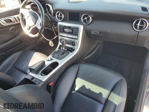 2015 Mercedes-Benz SLK-Class SLK 250 with VIN WDDPK4HA3FF100148, listed as a Copart auction lot 72403834 with 63,887 mi miles and Salvage Title. Bid and sale history available at carsss.com. Image 8.