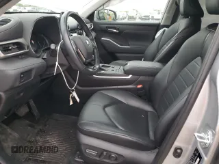 2021 Toyota Highlander XLE with VIN 5TDHZRBH8MS535368, listed as a Copart auction lot 54688095 with 56,480 mi miles and Salvage title. Bid and sale history available at DreamBid. Image 7.