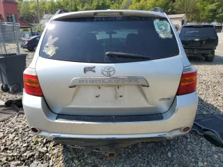 2010 Toyota Highlander with VIN 5TDBK3EH1AS032389, listed as a Copart auction lot 69940654 with 121,001 mi miles and Salvage Title. Bid and sale history available at carsss.com. Image 6.