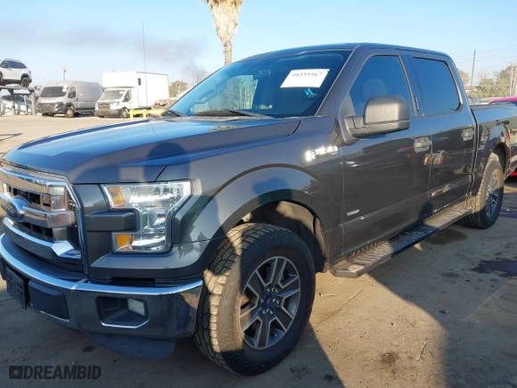 2015 Ford F-150 XL with VIN 1FTEW1CG7FKD37832, listed as a IAAI auction lot 41355567 with 194,633 mi miles. Bid and sale history available at carsss.com. Image 18.