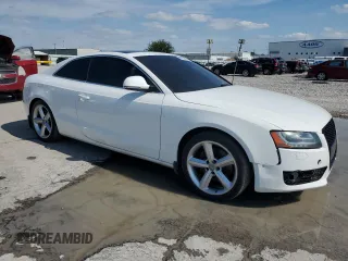 2009 Audi A5 z VIN WAUDK78T39A035073, wystawiony jako Copart lot #59006945 z przebiegiem 143 412 mil mil oraz Tytuł czysty. Historia ofert i sprzedaży dostępna na DreamBid. Obrazek 4.