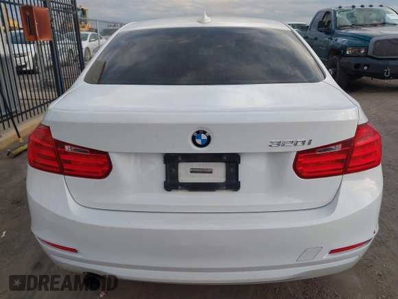 2015 BMW 3 Series 320i with VIN WBA3B1G50FNT04520, listed as a IAAI auction lot 41343158 with 172,688 mi miles. Bid and sale history available at carsss.com. Image 16.