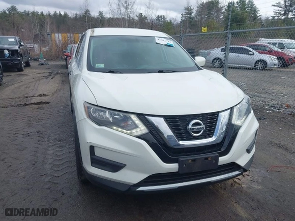 2017 Nissan Rogue SV with VIN 5N1AT2MV5HC797204, listed as a IAAI auction lot 41886311 with 137,759 mi miles. Bid and sale history available at carsss.com. Image 12.