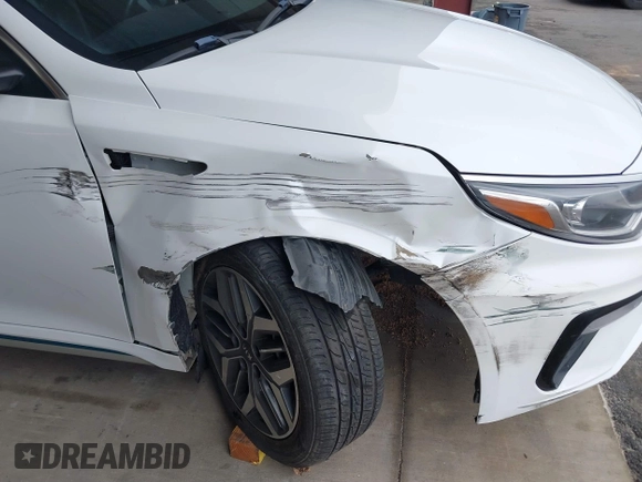 2020 Kia Optima Hybrid EX with VIN KNAGU4LE0L5037393, listed as a IAAI auction lot 41507670 with 54,928 mi miles. Bid and sale history available at carsss.com. Image 6.