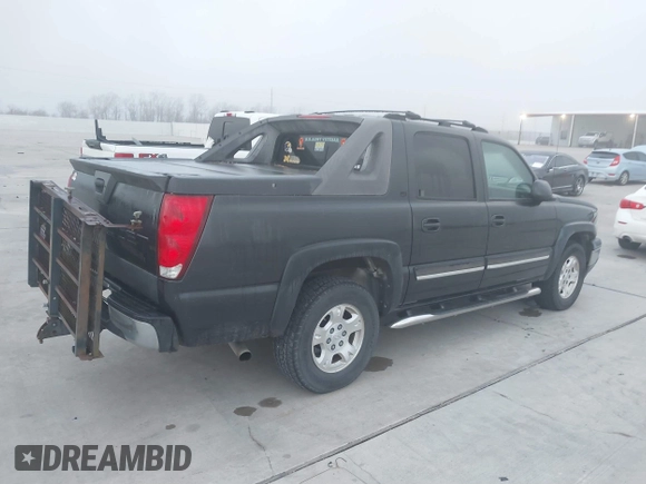 2005 Chevrolet Avalanche LS с VIN 3GNEC12Z65G213737, выставлен на аукционе IAAI как лот 41525645 с пробегом 148 087 миль миль и . История ставок и продаж доступна на DreamBid. Изображение 4.