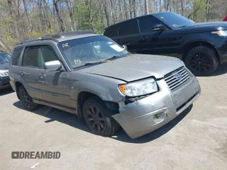 2006 Subaru Forester 2.5 X w/Premium Pkg with VIN JF1SG65656H738509, listed as a IAAI auction lot 42057568 with 279,264 mi miles. Bid and sale history available at carsss.com. Image 1.