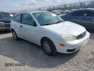 2007 Ford Focus S with VIN 1FAFP31N77W201442, listed as a IAAI auction lot 41887827 with 137,001 mi miles and . Bid and sale history available at carsss.com. Image 1.