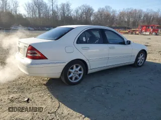 2004 Mercedes-Benz C 240 with VIN WDBRF81J44F502877, listed as a Copart auction lot 44931635 with 147,778 mi miles and Salvage title. Bid and sale history available at DreamBid. Image 3.