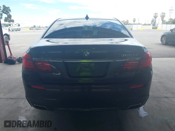 2013 BMW 7 Series 750Li с VIN WBAYE8C53DD132336, выставлен на аукционе IAAI как лот 42812991 с пробегом 174 099 миль миль и . История ставок и продаж доступна на DreamBid. Изображение 16.