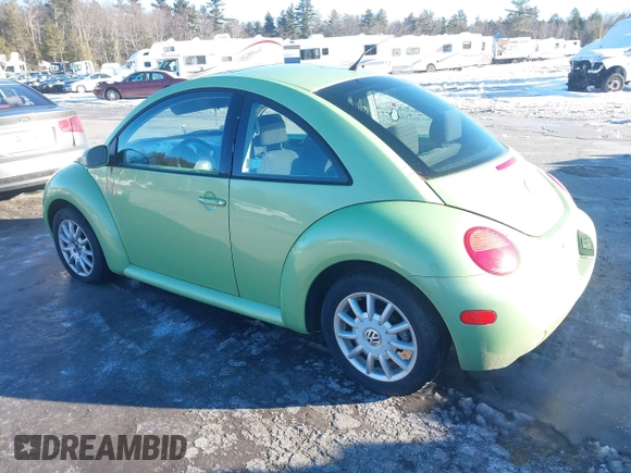 2005 Volkswagen New Beetle Coupe GLS with VIN 3VWCR31C15M403886, listed as a IAAI auction lot 41567715 with 168,346 mi miles. Bid and sale history available at carsss.com. Image 3.