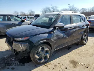 2021 Hyundai Venue Denim z VIN KMHRC8A32MU127865, wystawiony jako Copart lot #46592195 z przebiegiem 88 628 mil mil oraz Szkoda całkowita • Salvage title. Historia ofert i sprzedaży dostępna na DreamBid. Obrazek 1.