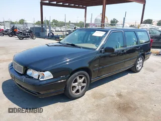 1998 Volvo V70 GLT with VIN YV1LW5676W2400102, listed as a IAAI auction lot 42654549 with 121,159 mi miles and . Bid and sale history available at DreamBid. Image 17.