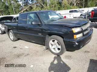 2004 Chevrolet Silverado SS z VIN 2GCEK19N141357847, wystawiony jako Copart lot #78312204 z przebiegiem Nie podano mil oraz Szkody całkowita. Historia ofert i sprzedaży dostępna na DreamBid. Obrazek 4.