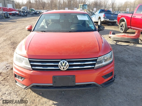 2019 Volkswagen Tiguan SE with VIN 3VV2B7AX5KM109109, listed as a IAAI auction lot 41768355 with 128,942 mi miles. Bid and sale history available at carsss.com. Image 13.
