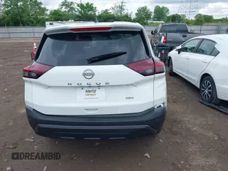 2023 Nissan Rogue S z VIN 5N1BT3AB8PC850965, wystawiony jako IAAI lot #42242674 z przebiegiem 34 280 mil mil oraz . Historia ofert i sprzedaży dostępna na DreamBid. Obrazek 17.