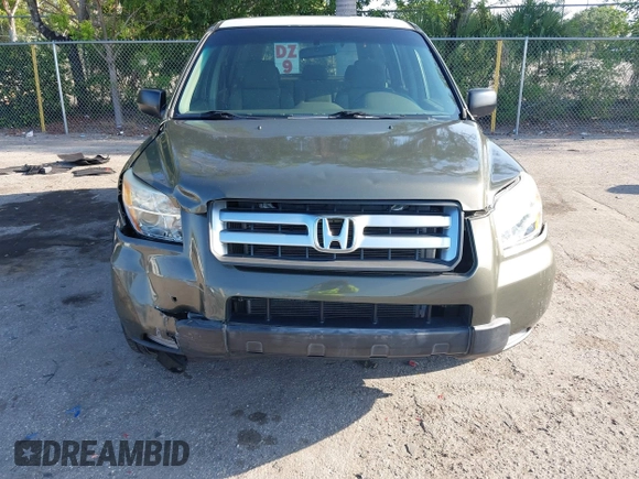 2006 Honda Pilot LX z VIN 5FNYF28156B040336, wystawiony jako IAAI lot #42223190 z przebiegiem 158 686 mil mil oraz . Historia ofert i sprzedaży dostępna na DreamBid. Obrazek 6.