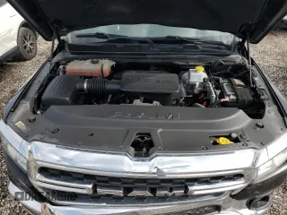 2022 Ram 1500 Big Horn z VIN 1C6RREBG2NN202103, wystawiony jako Copart lot #46644485 z przebiegiem 53 375 mil mil oraz Czysty tytuł • Clean title. Historia ofert i sprzedaży dostępna na DreamBid. Obrazek 11.