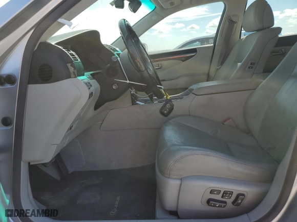2011 Lexus LS 460 L with VIN JTHGL5EF9B5044325, listed as a Copart auction lot 68681814 with NaN miles and Salvage Title. Bid and sale history available at carsss.com. Image 7.