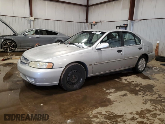 2001 Nissan Altima GXE with VIN 1N4DL01D11C184591, listed as a Copart auction lot 41699465 with 104,431 mi miles and Salvage Title. Bid and sale history available at carsss.com. Image 1.