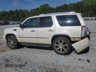 2007 Cadillac Escalade z VIN 1GYFK63837R244606, wystawiony jako Copart lot #53540425 z przebiegiem 163 146 mil mil oraz Szkody całkowita. Historia ofert i sprzedaży dostępna na DreamBid. Obrazek 2.