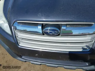 2013 Subaru Outback 2.5i Premium with VIN 4S4BRBGC0D3272509, listed as a IAAI auction lot 42065534 with 155,500 mi miles. Bid and sale history available at carsss.com. Image 6.