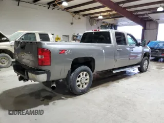 2012 Chevrolet Silverado 3500HD SRW LTZ with VIN 1GC4K1E84CF165759, listed as a Copart auction lot 47433505 with 348,801 mi miles and Salvage Title. Bid and sale history available at DreamBid. Image 3.