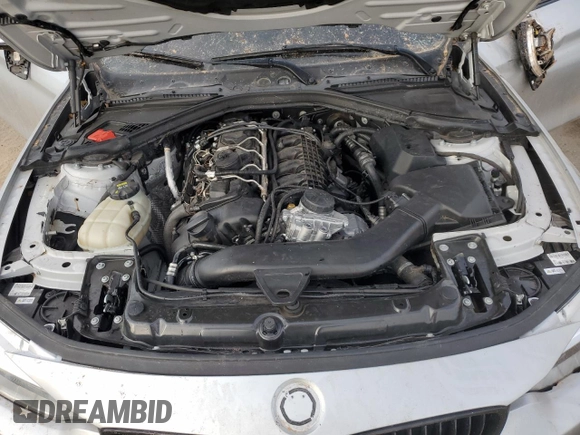 2016 BMW 4 Series 435i xDrive с VIN WBA3R5C50GK374062, выставлен на аукционе Copart как лот 46268235 с пробегом 76 878 миль миль и Списание • Salvage title. История ставок и продаж доступна на DreamBid. Изображение 12.