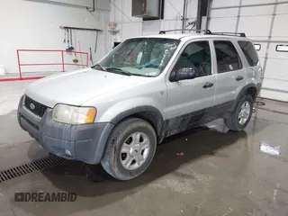 2002 Ford Escape XLT Choice с VIN 1FMYU03192KA45582, выставлен на аукционе IAAI как лот 42219103 с пробегом 245 434 миль миль и . История ставок и продаж доступна на DreamBid. Изображение 2.