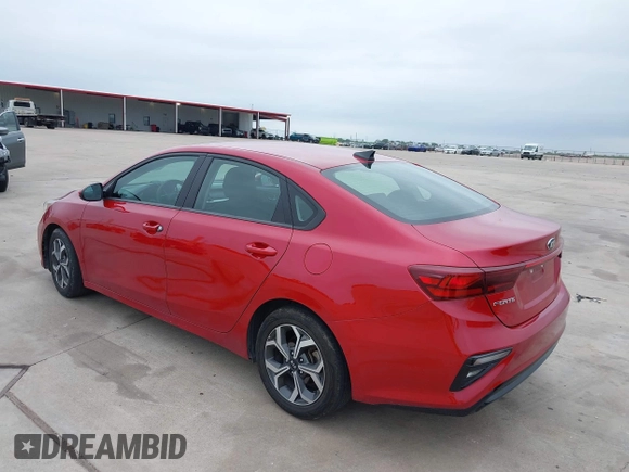 2021 Kia Forte LXS z VIN 3KPF24AD6ME361887, wystawiony jako IAAI lot #42202222 z przebiegiem 101 142 mil mil oraz . Historia ofert i sprzedaży dostępna na DreamBid. Obrazek 3.