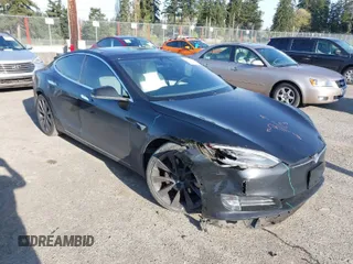 2018 Tesla Model S 75D with VIN 5YJSA1E28JF273809, listed as a IAAI auction lot 42029434 with 85,972 mi miles and . Bid and sale history available at DreamBid. Image 1.