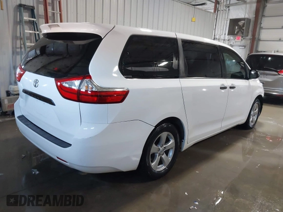 2015 Toyota Sienna L с VIN 5TDZK3DC3FS617518, выставлен на аукционе IAAI как лот 41566048 с пробегом 188 494 миль миль и . История ставок и продаж доступна на DreamBid. Изображение 4.