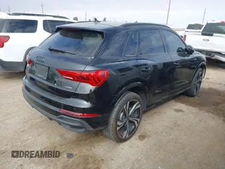 2024 Audi Q3 S line Premium Plus z VIN WA1EECF37R1154359, wystawiony jako IAAI lot #41617551 z przebiegiem 8377 mil mil oraz . Historia ofert i sprzedaży dostępna na DreamBid. Obrazek 4.